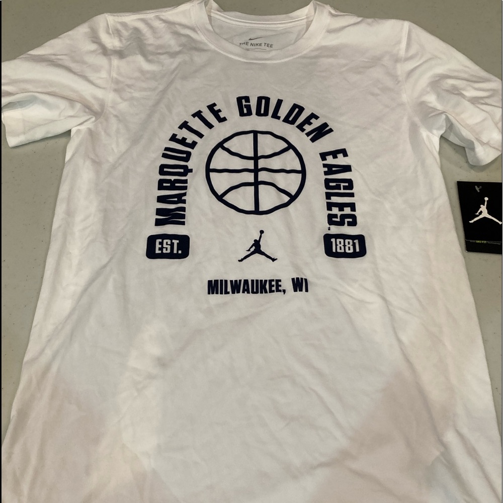 Marquette Golden Eagles Dri-fit Nike T (size small)